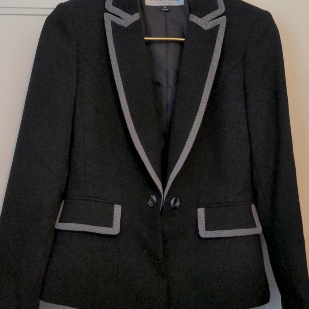 Tahari petite blazer